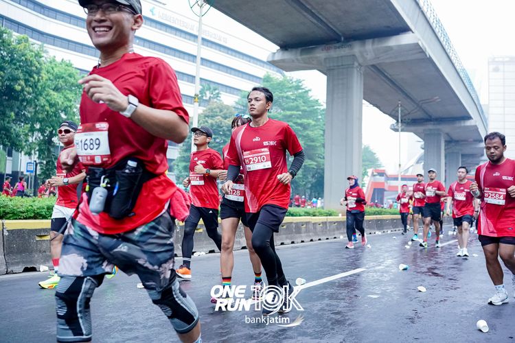 Race photo from ONE RUN 10 K