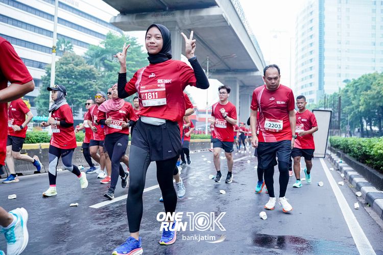 Race photo from ONE RUN 10 K