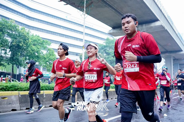 Race photo from ONE RUN 10 K