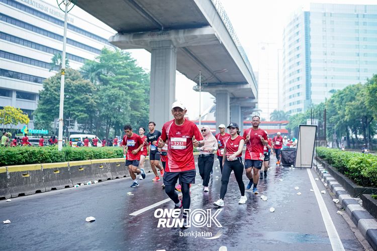 Race photo from ONE RUN 10 K