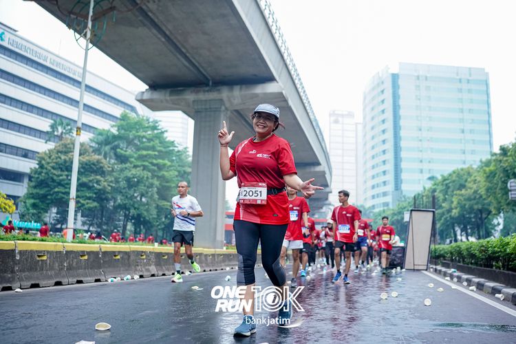 Race photo from ONE RUN 10 K