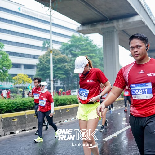 Race photo from HELLO WORLD RUN 2026 - 121