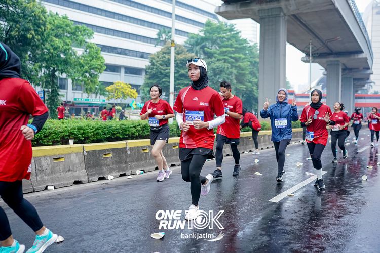 Race photo from ONE RUN 10 K