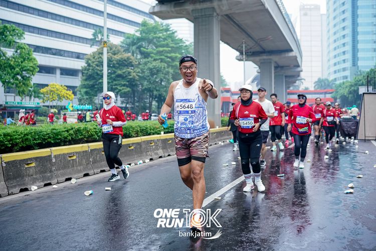 Race photo from ONE RUN 10 K