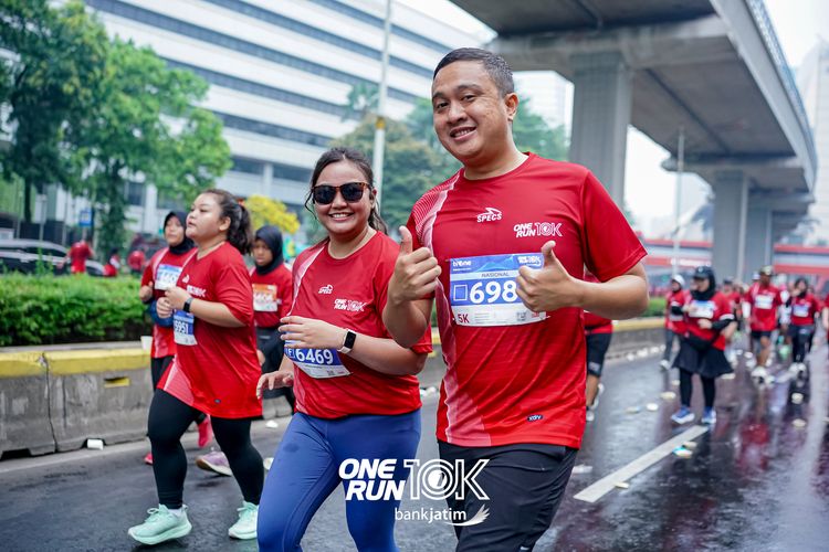 Race photo from ONE RUN 10 K