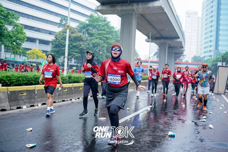 Race photo from ONE RUN 10 K