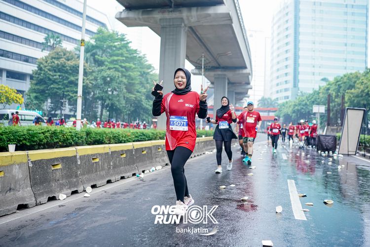 Race photo from ONE RUN 10 K