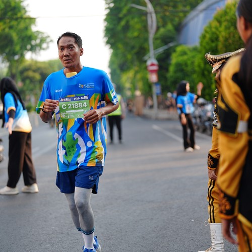 Race photo from SURABAYA ISOPLUS MARATHON 2026
