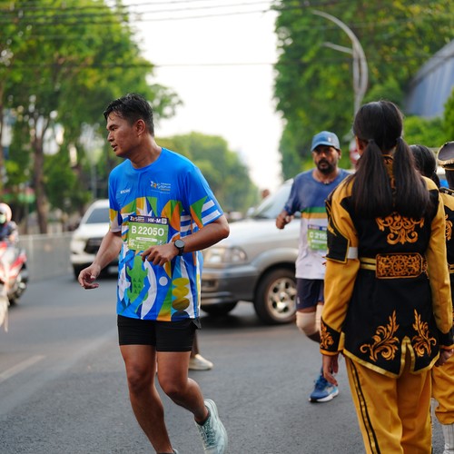 Race photo from SURABAYA ISOPLUS MARATHON 2026