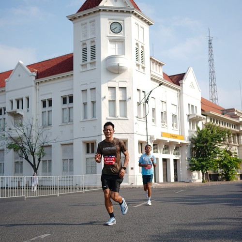 Race photo from SURABAYA ISOPLUS MARATHON 2026