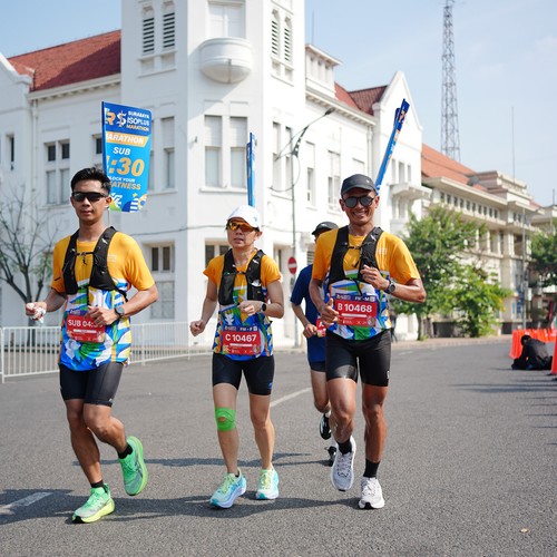 Race photo from SURABAYA ISOPLUS MARATHON 2026