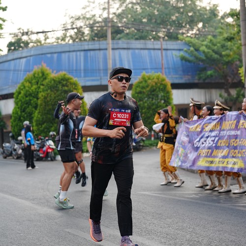 Race photo from SURABAYA ISOPLUS MARATHON 2026