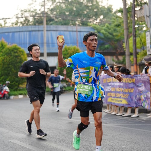 Race photo from SURABAYA ISOPLUS MARATHON 2026