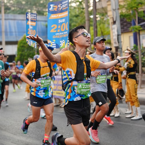 Race photo from SURABAYA ISOPLUS MARATHON 2026