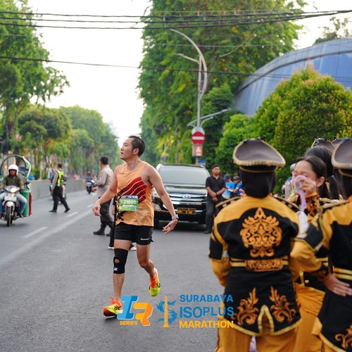 Race photo from SURABAYA ISOPLUS MARATHON 2026