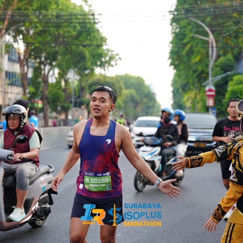 Race photo from SURABAYA ISOPLUS MARATHON 2026