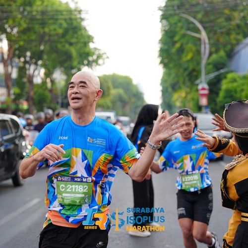Race photo from SURABAYA ISOPLUS MARATHON 2026