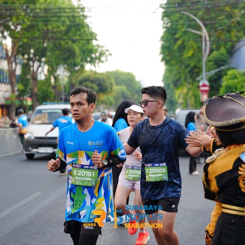 Race photo from SURABAYA ISOPLUS MARATHON 2026
