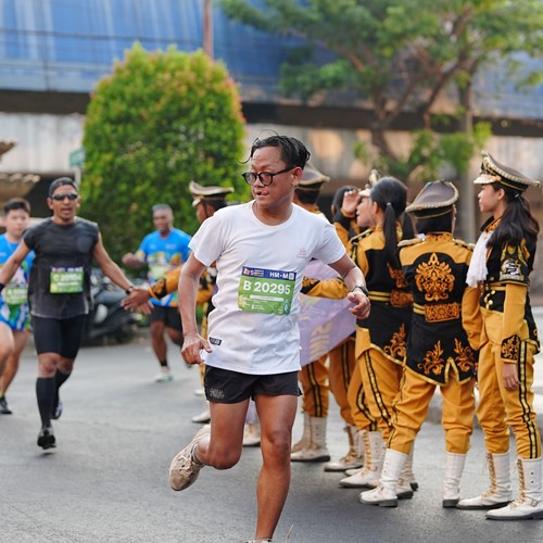 Race photo from SURABAYA ISOPLUS MARATHON 2026