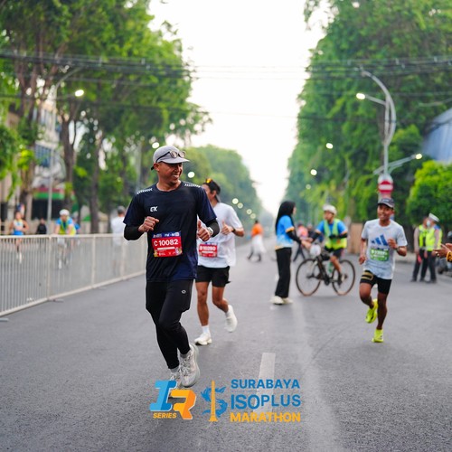 Race photo from SURABAYA ISOPLUS MARATHON 2026