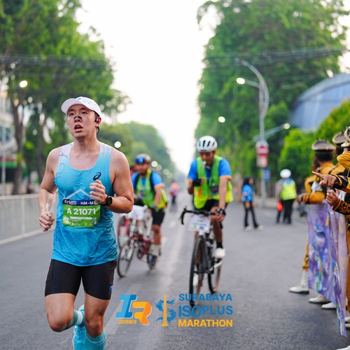 Race photo from SURABAYA ISOPLUS MARATHON 2026