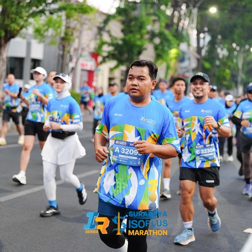 Race photo from SURABAYA ISOPLUS MARATHON 2026