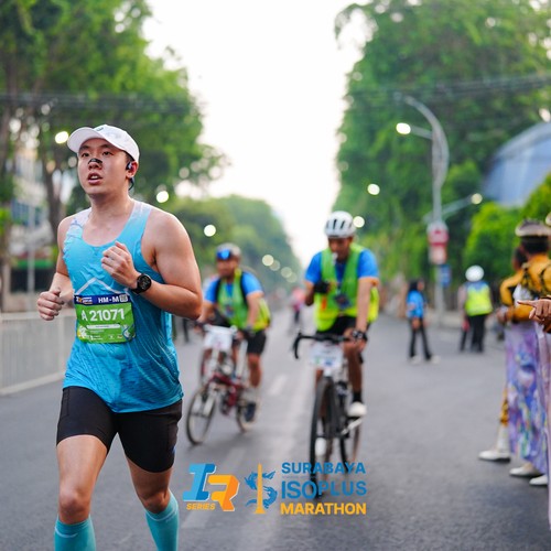 Race photo from SURABAYA ISOPLUS MARATHON 2026