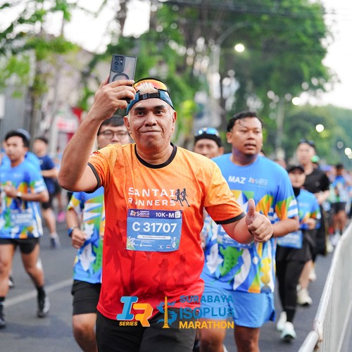 Race photo from SURABAYA ISOPLUS MARATHON 2026