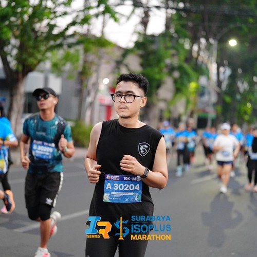 Race photo from SURABAYA ISOPLUS MARATHON 2026