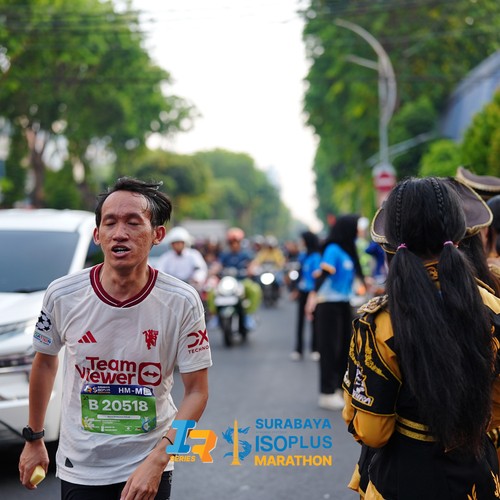 Race photo from SURABAYA ISOPLUS MARATHON 2026