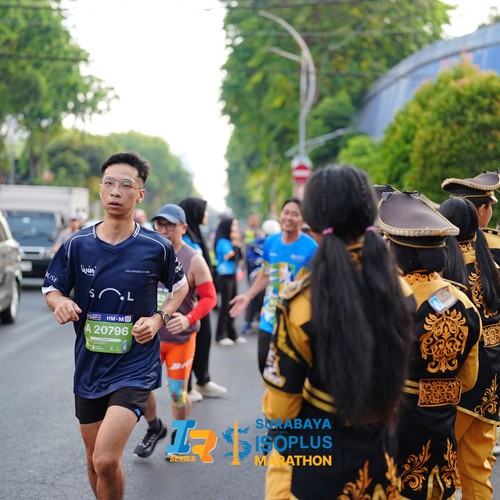 Race photo from SURABAYA ISOPLUS MARATHON 2026