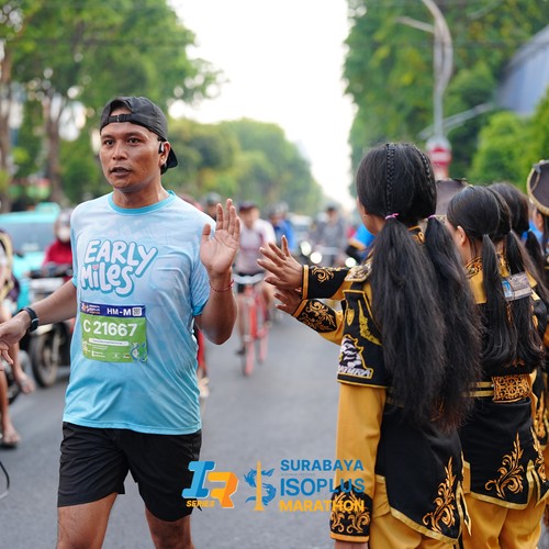 Race photo from SURABAYA ISOPLUS MARATHON 2026