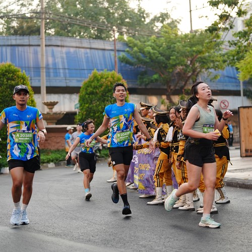 Race photo from SURABAYA ISOPLUS MARATHON 2026