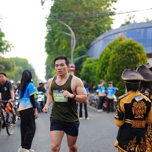 Race photo from SURABAYA ISOPLUS MARATHON 2026