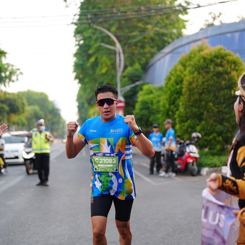 Race photo from SURABAYA ISOPLUS MARATHON 2026