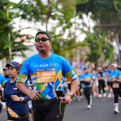 Race photo from SURABAYA ISOPLUS MARATHON 2026