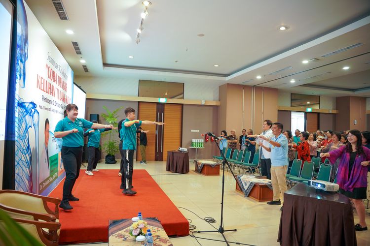 Race photo from Seminar Kesehatan : Coba Dengar Keluhan Tulang Kita