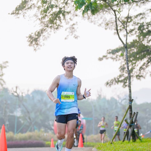 Race photo from BOGORUN 2026