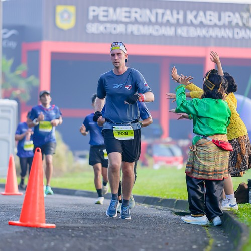 Race photo from BOGORUN 2026
