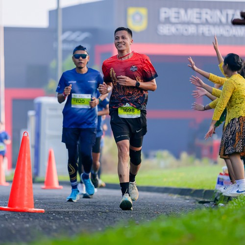 Race photo from BOGORUN 2026