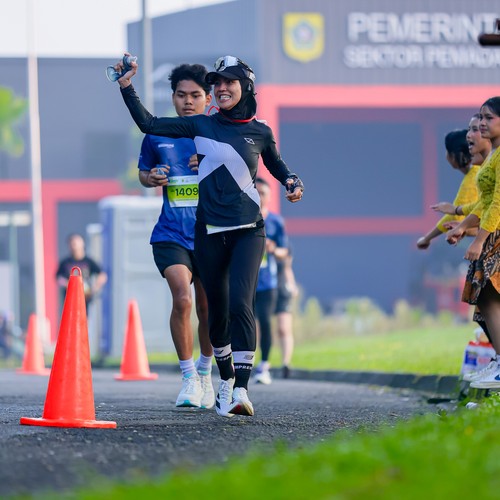 Race photo from BOGORUN 2026