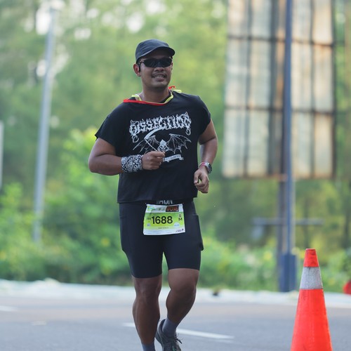 Race photo from BOGORUN 2026