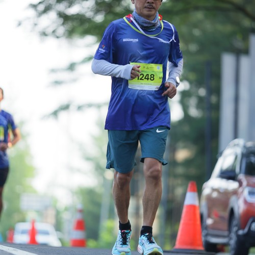 Race photo from BOGORUN 2026