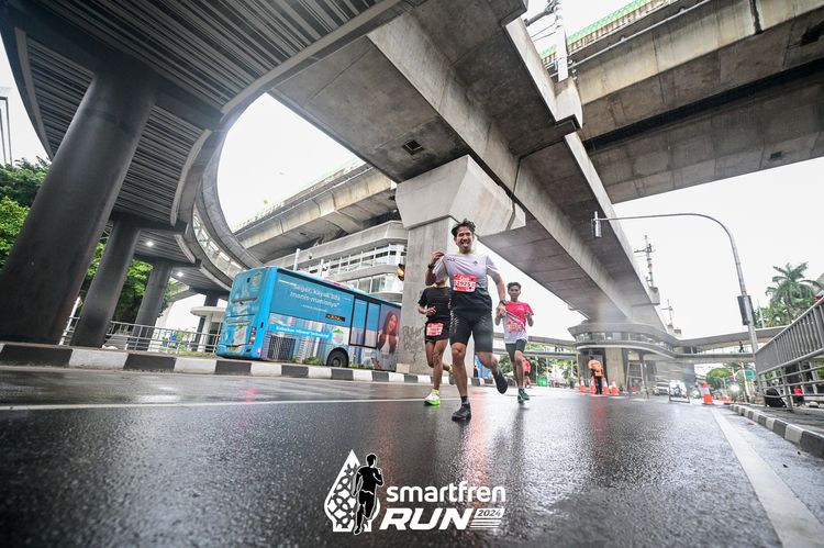 Race photo from Smartfren Run 2024
