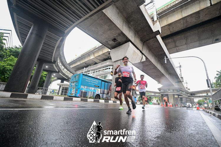 Race photo from Smartfren Run 2024