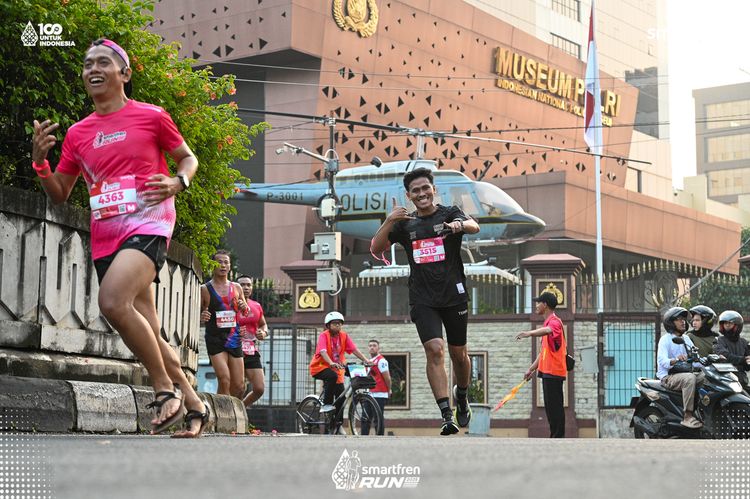 Race photo from Smartfren Run 2025 