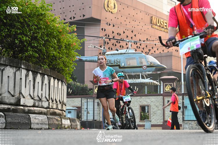 Race photo from Smartfren Run 2025 