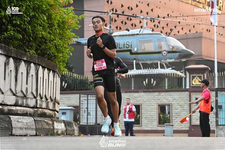 Race photo from Smartfren Run 2025 