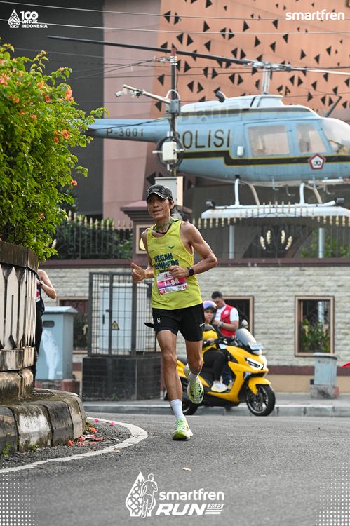 Race photo from Smartfren Run 2025 