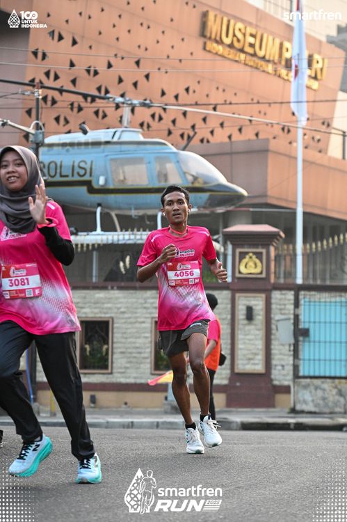 Race photo from Smartfren Run 2025 